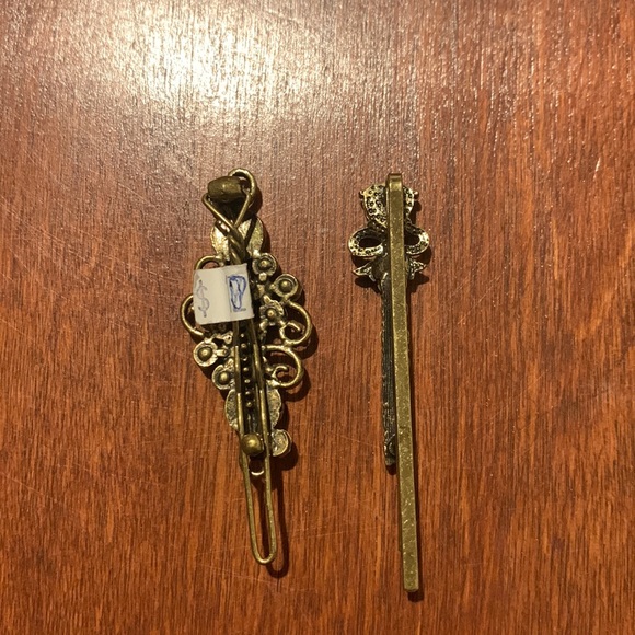 Hair Barette - Picture 2 of 2